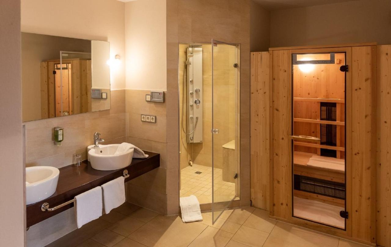 Thula Wellnesshotel Bayerischer Wald Lalling Esterno foto